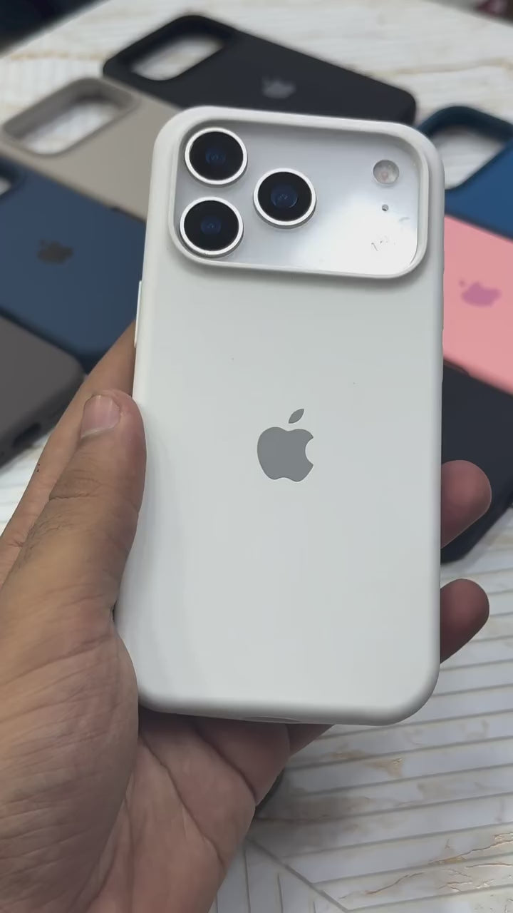 iPhone 17 Pro Silicone Case with MagSafe